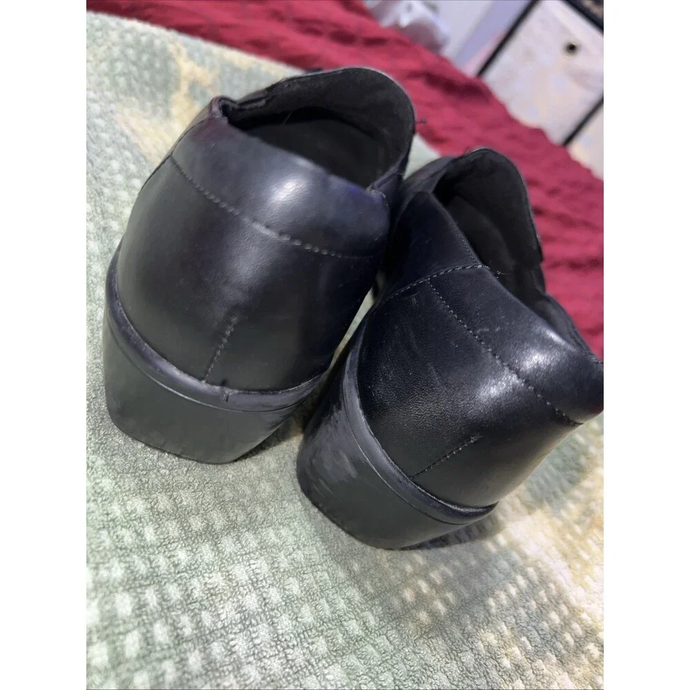 Clarks Shoes Womens Size 10 Black Leather Slip On Comfort Loafers 260629093100